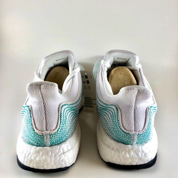 Adidas Ultraboost DNA Parley - Picture 2 of 7